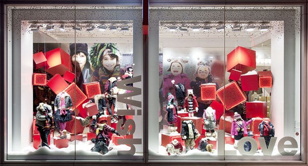 Gap Christmas Window Displays